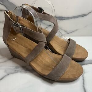 Lucky Brand | Women's Taupe Leather Neutral Strappy Wedge Kemadee Sandal Sz 9.5